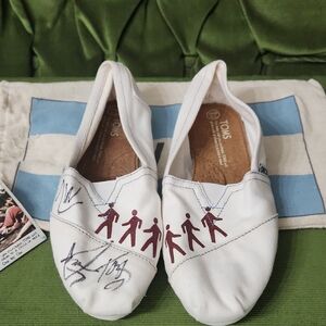 TOMS Hanson Great Divide Shoes Autographed